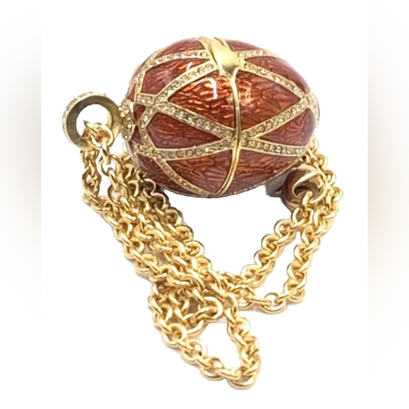 Vintage MMA MET Hinged Gold Tone Faberge Egg Style Pendant Necklace 36.5" - Picture 4 of 11